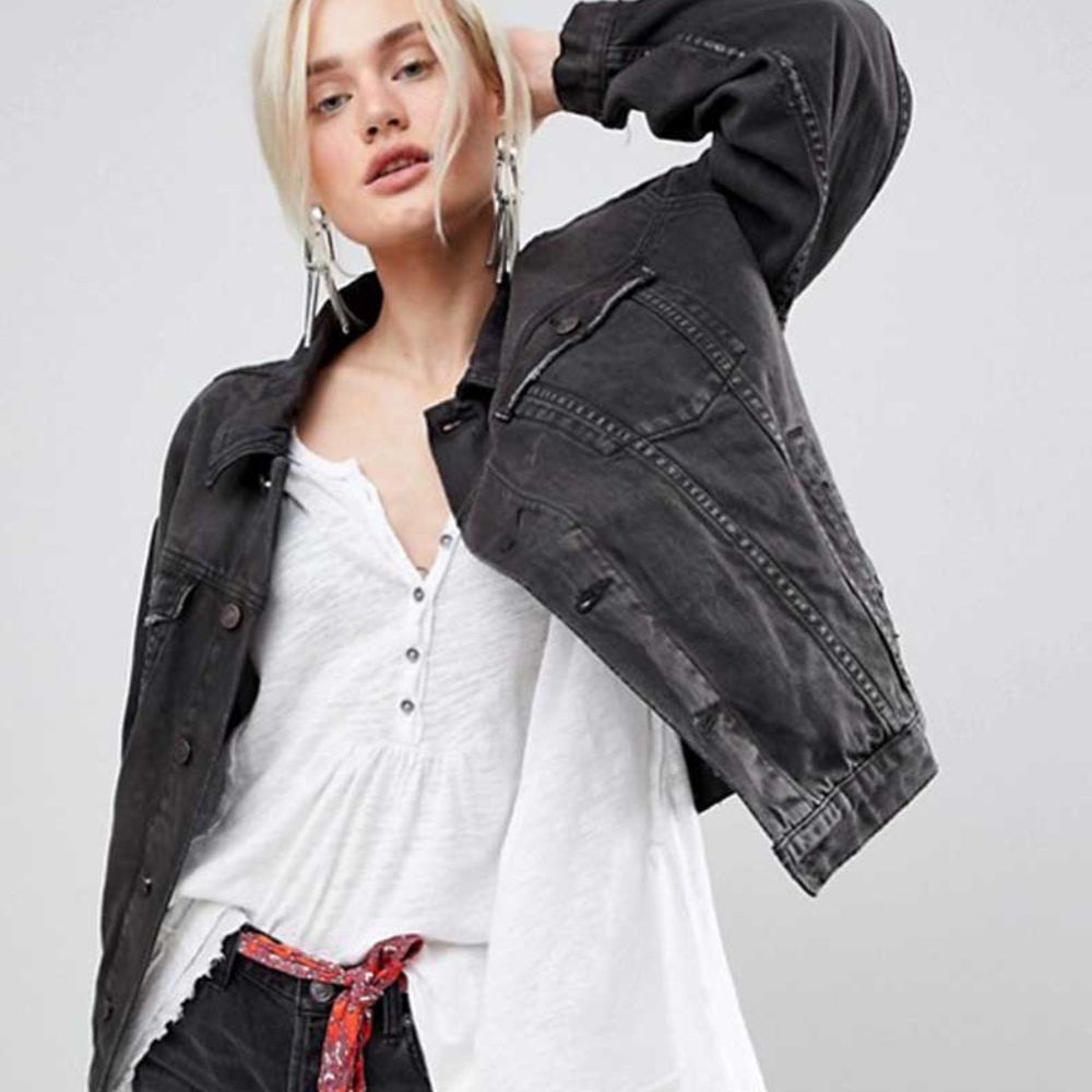 floral embroidered oversized distressed denim jean jacket - Picture 8 of 8